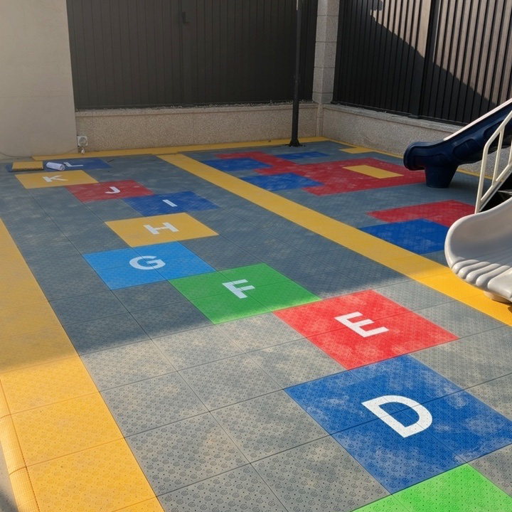 Outdoor Sport Court Tiles - 전문가용 조립식 PP 이동식 농구 코트